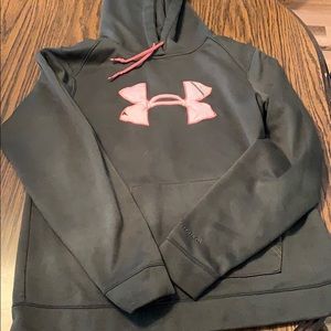 Nice hunting under armor sweatshirt!